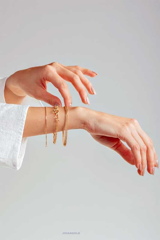 <p>Bracelet</p>
