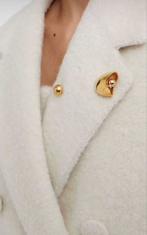 <p>Adornment Pieces</p>